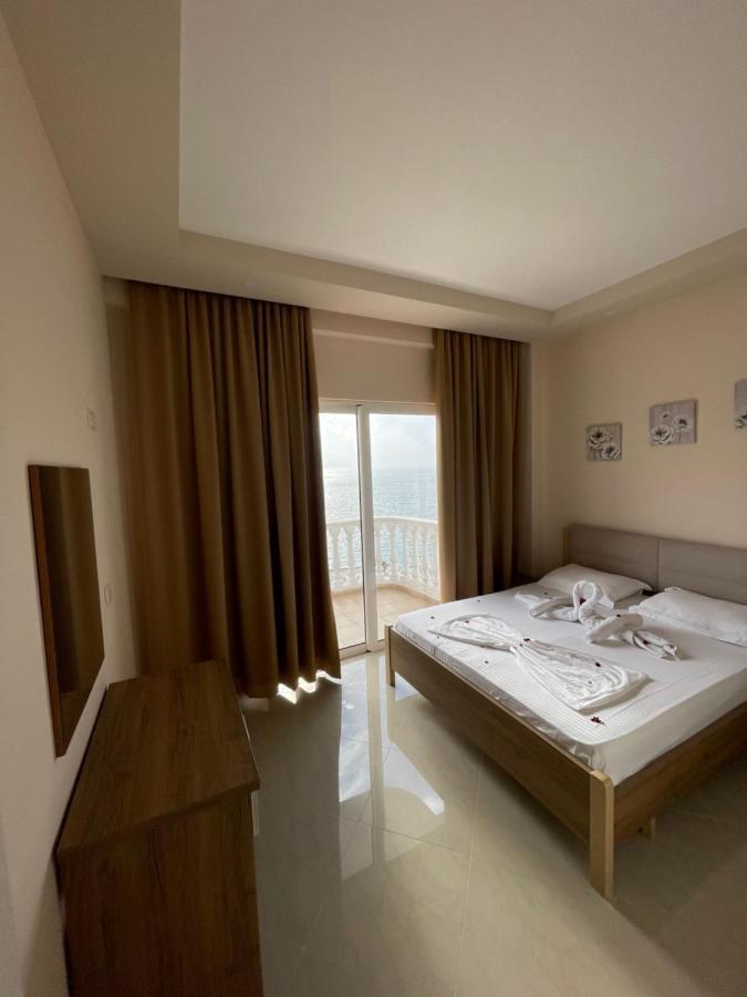 Seaside Apartmens * Sarandë