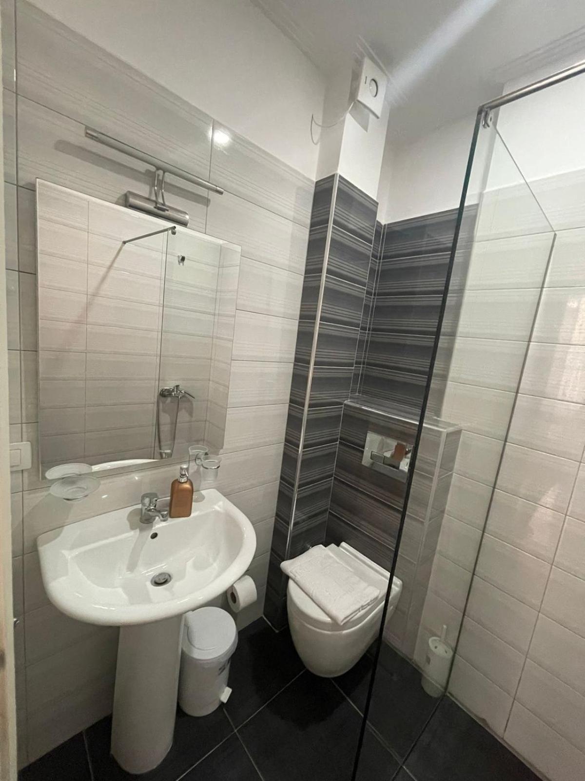 Seaside Apartmens Apartamento Sarandë
